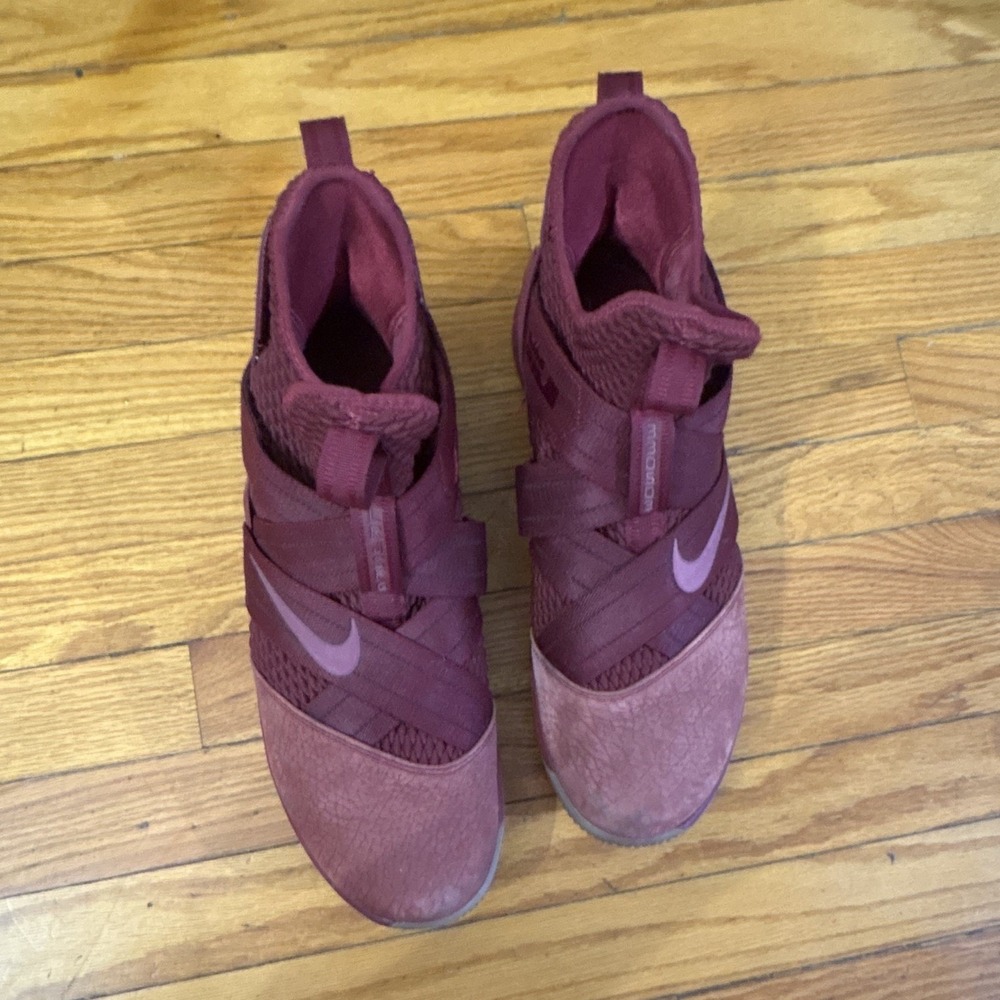 Nike LeBron Soldier 12 Burgundy Mens Mid Top Athletic Sneaker AO4054-600 Size 13